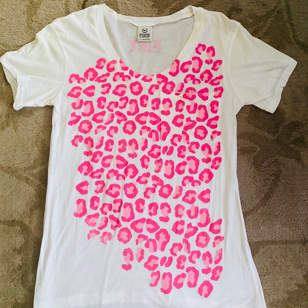 PINK Victoria Secret Cheetah Print T-Shirt Size XS